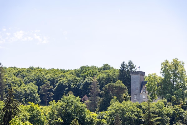 Foto van Comfortabel vakantiehuis met privézwembad - Vakantiehuis in Besse - AreaSummer1KM