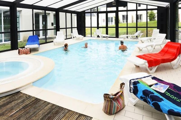 Foto van Vakantiehuis in Audierne met zwembaden - Vakantiehuis in AUDIERNE - Untagged