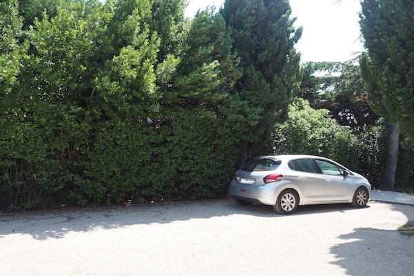 Foto van Vakantiehuis bij Pont du Gard & Wijngaarden - Vakantiehuis in Domazan - Outdoor