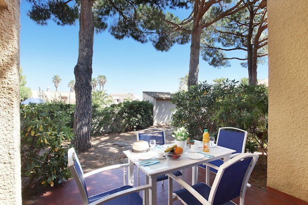 Foto van Appartement in Saint-Loup tussen dennenbomen - Vakantiehuis in Agde - TerraceBalcony
