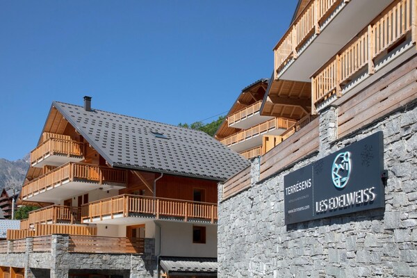 Foto van Appartement in Serre Chevalier Skigebied - Vakantiehuis in VAUJANY - ExteriorSummer