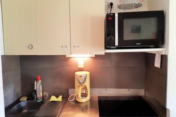 Foto van 2 stukken voor 6 personen - Vakantiehuis in VENOSC - Kitchen