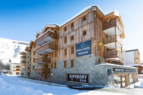 Foto van Appartement in Les Deux Alpes bij skiliften - Vakantiehuis in Les Deux Alpes - ExteriorWinter