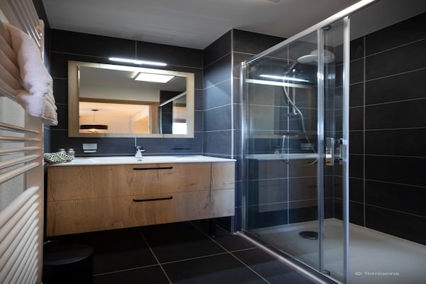 Foto van Appartement in Les Deux Alpes bij Skipistes - Vakantiehuis in Les Deux Alpes - BathRoom