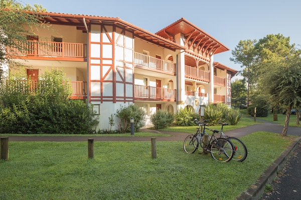 Foto van Luxe appartement voor 6 nabij het meer - Vakantiehuis in Biscarosse - ExteriorSummer