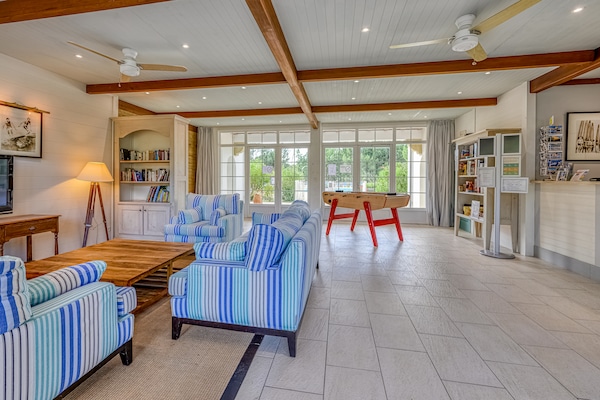 Foto van Luxe appartement voor 6 nabij het meer - Vakantiehuis in Biscarosse - HallReception