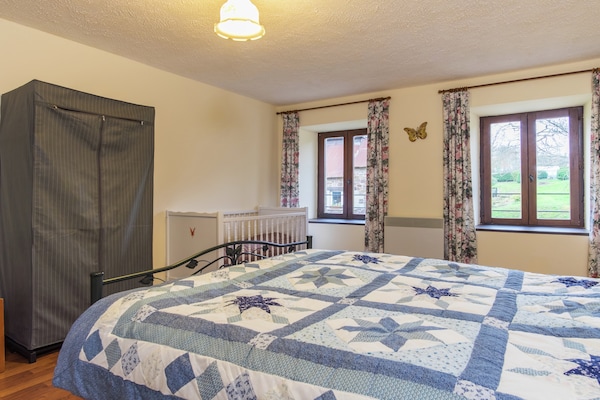 Foto van Verblijf op het Normandische platteland - Vakantiehuis in Gavray-sur-Sienne - BedRoom