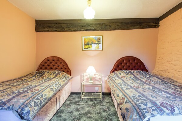 Foto van Verblijf op het Normandische platteland - Vakantiehuis in Gavray-sur-Sienne - BedRoom