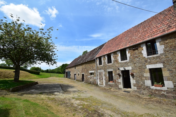 Foto van Verblijf op het Normandische platteland - Vakantiehuis in Gavray-sur-Sienne - ExteriorSummer