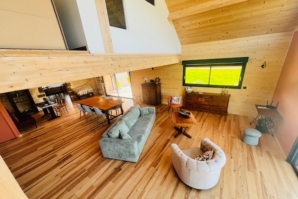 Foto van 2 huizen voor een groot gezin of groep. - Vakantiehuis in Gouville sur mer - LivingRoom
