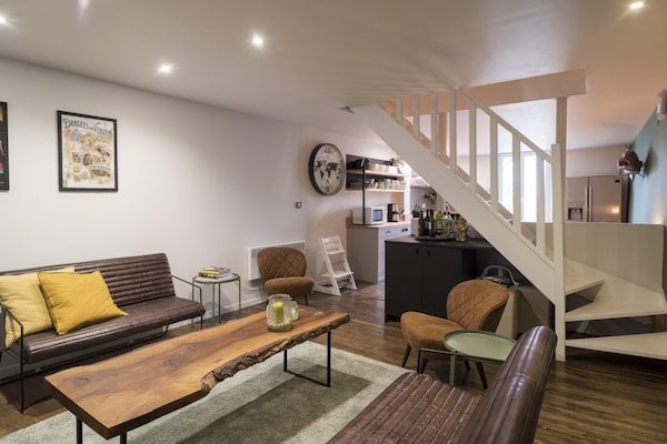 Foto van Jane Austen Lake Retreat - Vakantiehuis in Dun-sur-Meuse - LivingRoom
