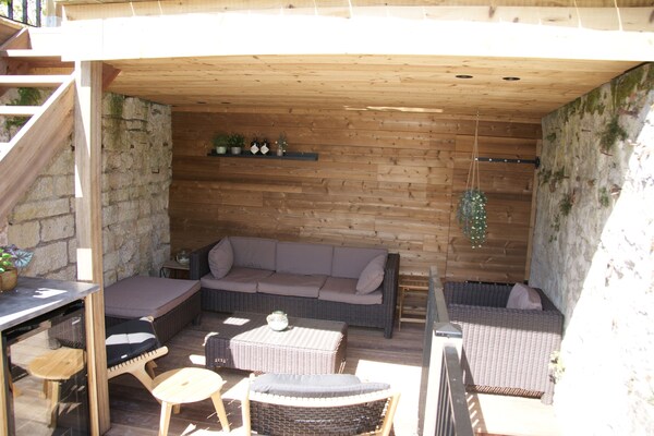 Foto van Jane Austen Lake Retreat - Vakantiehuis in Dun-sur-Meuse - TerraceBalcony