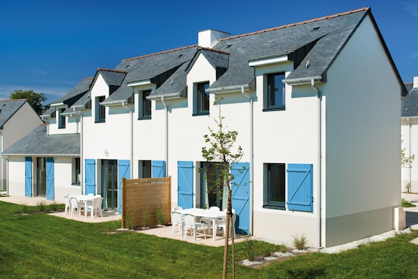 Foto van Familievakantiehuisje voor 8 personen, Morbihan - Vakantiehuis in Quéven - ExteriorSummer