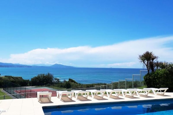 Foto van 3 stukken 6 personen - Vakantiehuis in BIARRITZ - ViewSummer