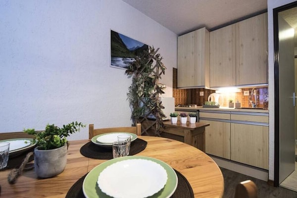 Foto van 3 stukken voor 6 personen - Vakantiehuis in ST LARY SOULAN - DiningRoom