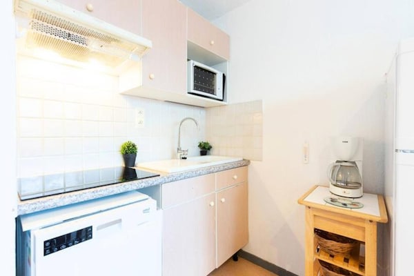 Foto van 2 stukken voor 6 personen - Vakantiehuis in ST LARY SOULAN - Kitchen