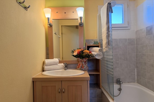 Foto van Duplexappartement met zeezicht voor 8 - Vakantiehuis in Cerbère - BathRoom