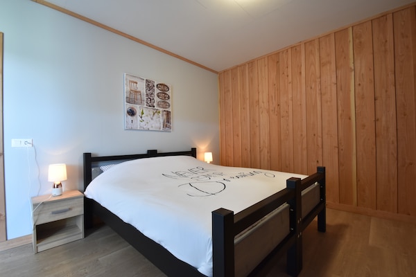 Foto van Landhuis in Cuzy met zwembad en boszicht - Vakantiehuis in Cuzy - BedRoom