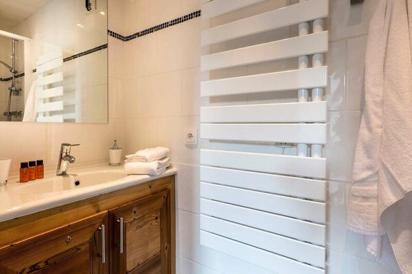 Foto van Comfortabel appartement, ski-in/ski-out toegang, overdekte parkeerplaats - Untagged