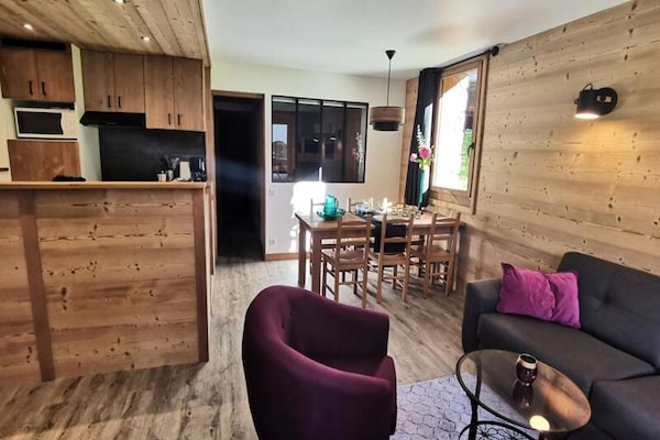 Foto van 4 stukken voor 6 personen - Vakantiehuis in LES AVANCHERS VALMOREL - LivingRoom
