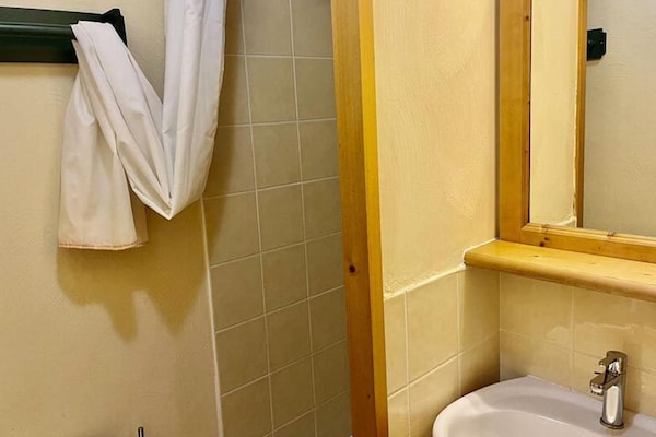 Foto van 3 stukken voor 6 personen - Vakantiehuis in LES AVANCHERS VALMOREL - BathRoom