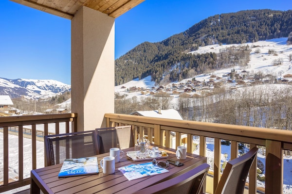 Foto van Vakantiehuis in Alpen bij Skitrails - Vakantiehuis in Beaufort - TerraceBalcony