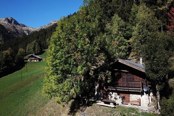 Foto van Chalet in Arèches met uitzicht op de Alpen - Vakantiehuis in BEAUFORT - Untagged