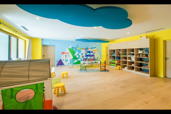 Foto van Appartement in Le Corbier met Spa & Zwembad - Vakantiehuis in Villarembert - RecreationRoom
