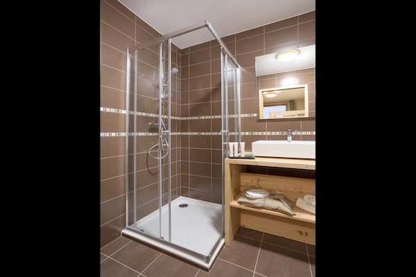 Foto van Appartement in Frankrijk met Spa en Zwembad - Vakantiehuis in Tignes - BathRoom