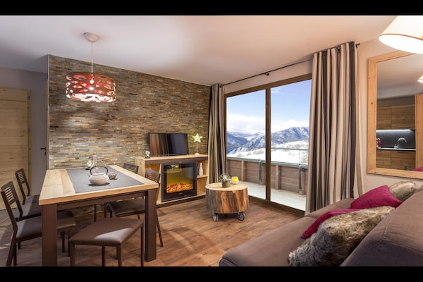 Foto van Appartement in Frankrijk met Spa en Zwembad - Vakantiehuis in Tignes - LivingRoom