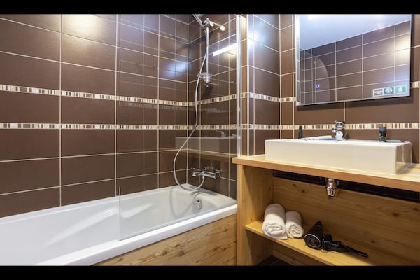 Foto van Appartement in Frankrijk met Spa & Uitzicht - Vakantiehuis in Tignes - BathRoom