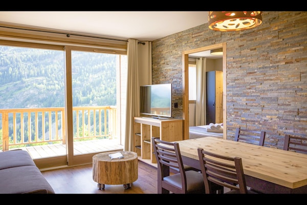 Foto van Appartement in Tignes met Spa en Zwembad - Vakantiehuis in Tignes - LivingRoom