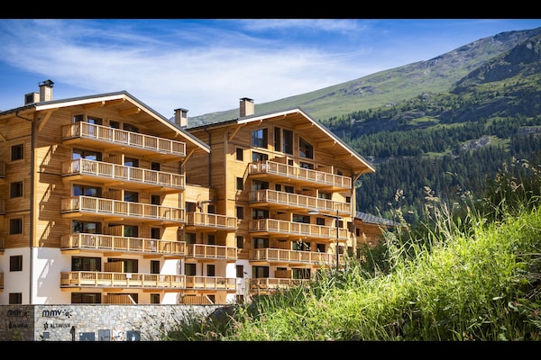 Foto van Appartement in Tignes met ski-in/ski-out - Vakantiehuis in Tignes - ExteriorSummer