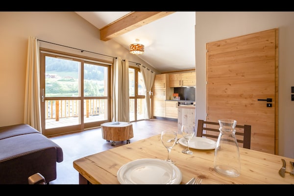 Foto van Appartement in Tignes met Piste & Spa - Vakantiehuis in Tignes - LivingRoom