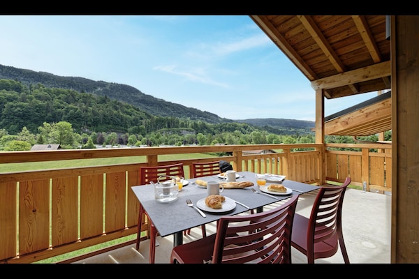 Foto van Appartement in Samoëns met Spa en Zwembad - Vakantiehuis in Samoëns - TerraceBalcony