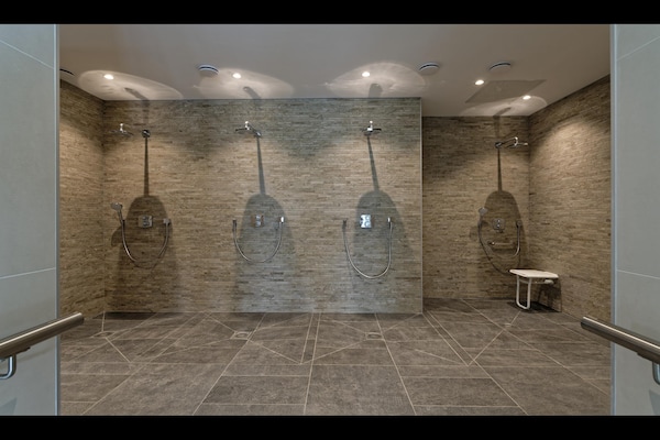 Foto van Appartement in Samoëns met Spa en Zwembad - Vakantiehuis in Samoëns - BathRoom
