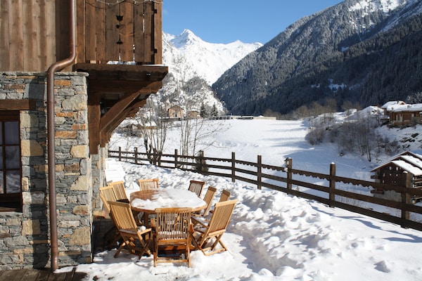 Foto van Luxe appartement met sauna in de Franse Alpen - Vakantiehuis in Champagny en Vanoise - ExteriorWinter