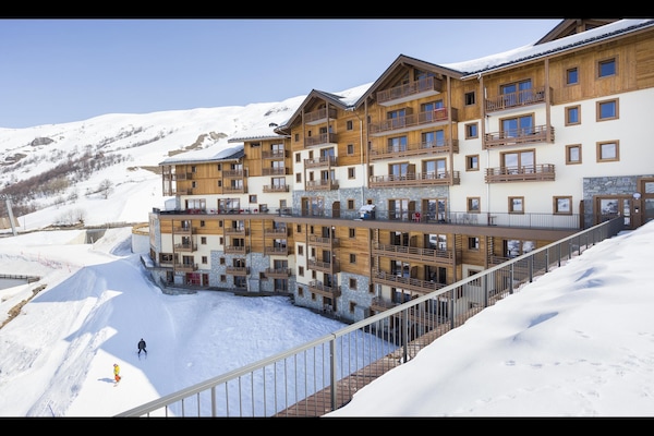 Foto van Appartement in Les Menuires met Spa & Zwembad - Vakantiehuis in St Martin de Belleville - AreaWinter5KM