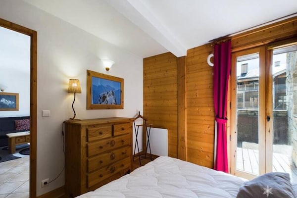 Foto van 3 Kamers voor 6 personen - Vakantiehuis in MONTVALEZAN - ExteriorSummer