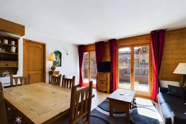Foto van 3 Kamers voor 6 personen - Vakantiehuis in MONTVALEZAN - ExteriorSummer