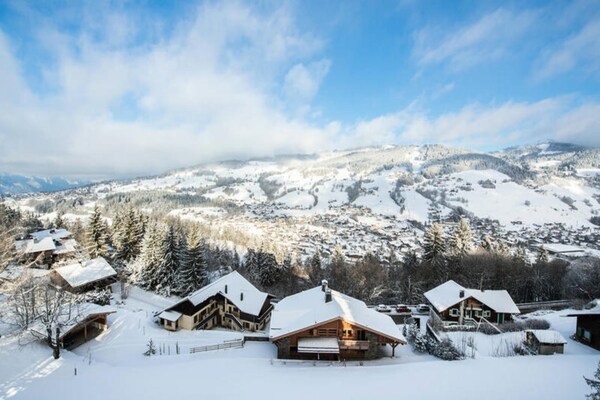 Foto van Residentie Neige D'arbois - Vakantiehuis in MEGEVE - ExteriorWinter