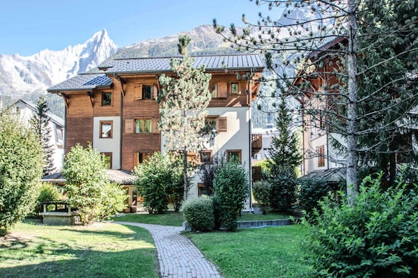Foto van 4 stukken voor 6 personen - Vakantiehuis in CHAMONIX MONT BLANC - ExteriorSummer
