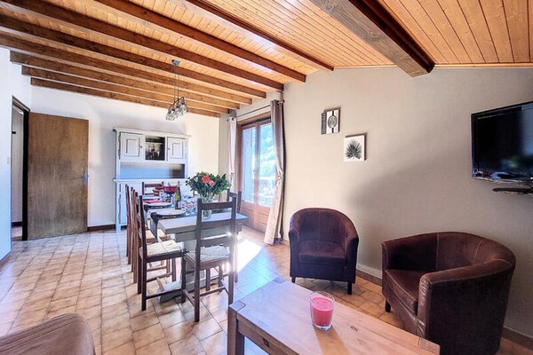 Foto van BOIS VENANTS - Vakantiehuis in Saint Jean d'Aulps - DiningRoom