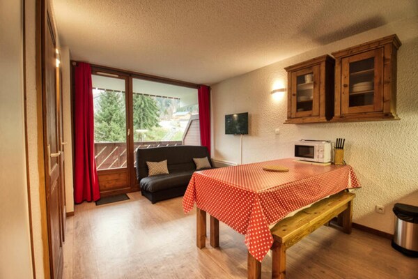 Foto van Residentie Hauts Des Esserts - Vakantiehuis in MORILLON - LivingRoom