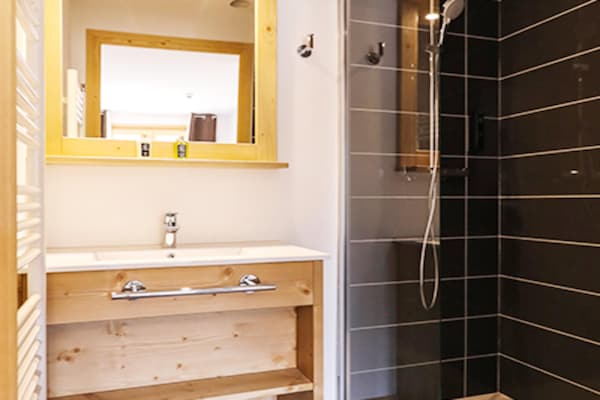 Foto van Appartement in Combloux met Mont Blanc Uitzicht - Vakantiehuis in COMBLOUX - BathRoom