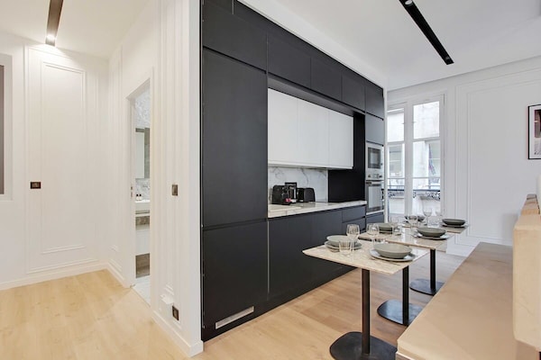 Foto van Luxe appartement met airconditioning in het centrum van Parijs - Untagged