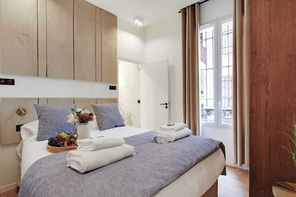 Foto van Luxe appartement met airconditioning in het centrum van Parijs - Untagged