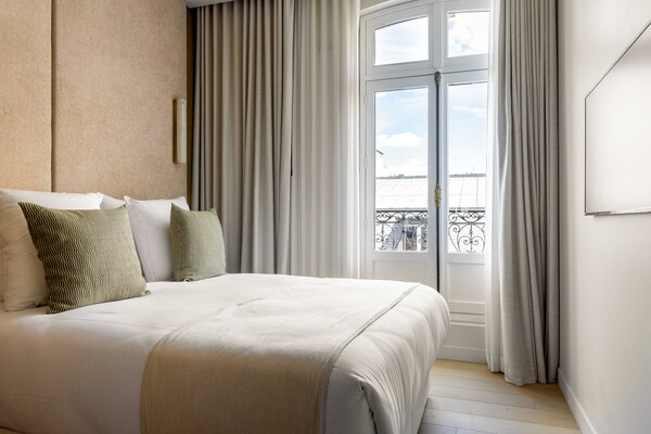 Foto van Luxe appartement met airconditioning, 2 slaapkamers/6 plaatsen - Madeleine - Untagged