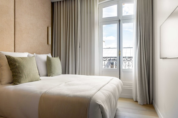 Foto van Luxe appartement met airconditioning, 2 slaapkamers/6 plaatsen - Madeleine - Untagged