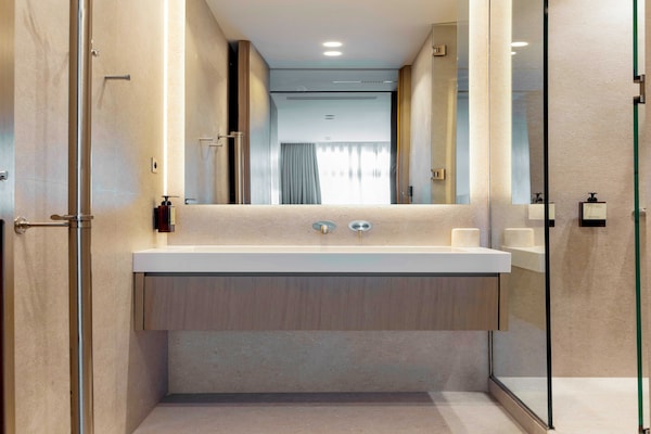 Foto van Luxe appartement met airconditioning, 2 slaapkamers/6 plaatsen - Madeleine - Untagged